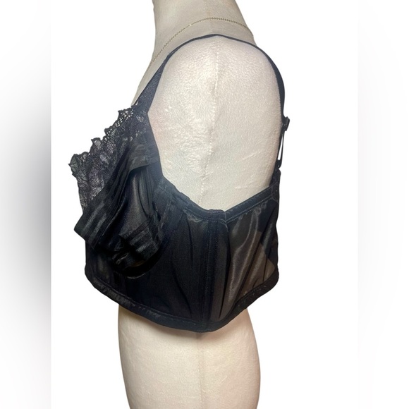 Torrid Black Lace Satin Strappy Bralette Size 3 #FeelTheFit Underwire Plus NWT - Picture 3 of 9